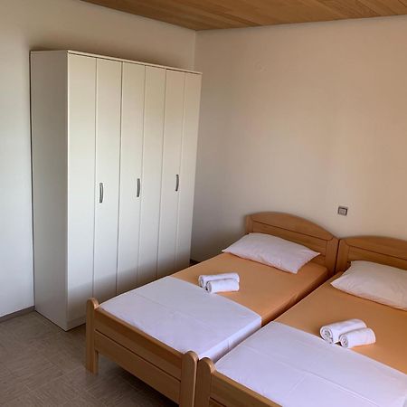 Apartments Marinko Τρογκίρ Εξωτερικό φωτογραφία
