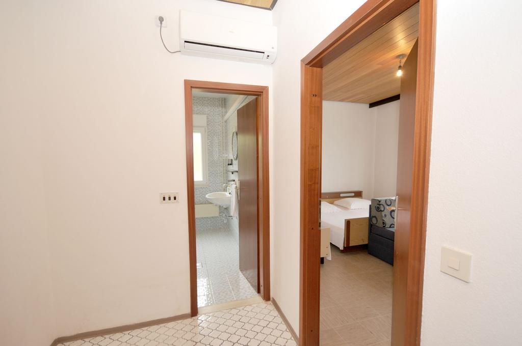 Apartments Marinko Τρογκίρ Δωμάτιο φωτογραφία